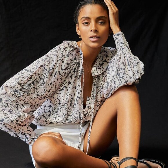 Anthropologie Button Front Peasant Blouse Floral Puff Sleeve V-Neck, XS - Picture 1 of 9